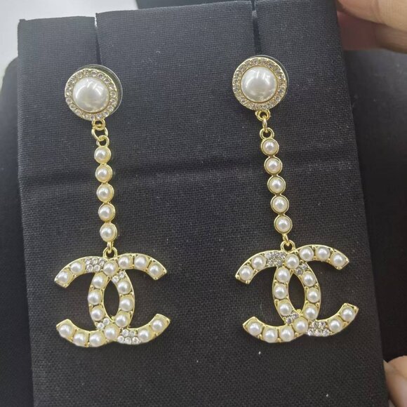 ✨✨Chanel Earring - Picture 1 of 7